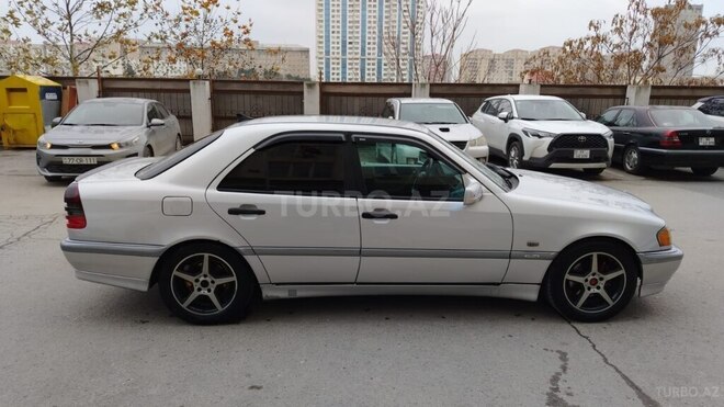 Mercedes C 220 d 1999, 150,000 km - 2.2 л - Bakı