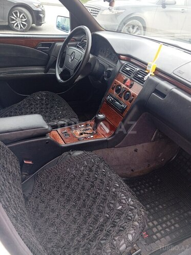 Mercedes E 220 d 1999, 700,000 km - 2.2 l - Bakı