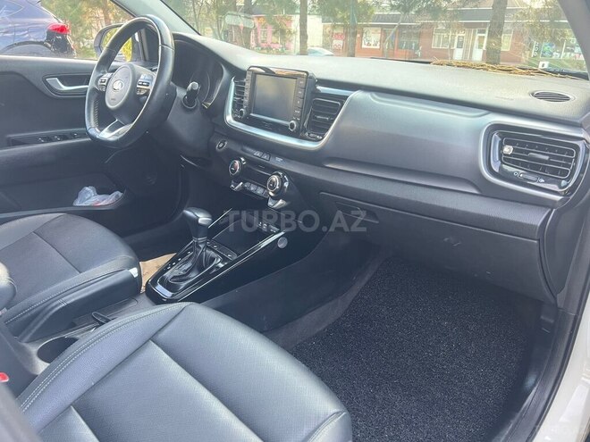 Kia Stonic 2017, 219,000 km - 1.6 л - Bakı