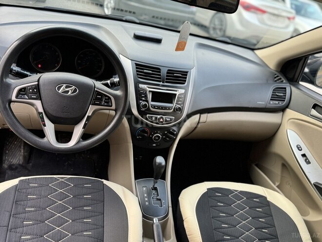 Hyundai Accent 2017, 222,089 km - 1.6 л - Bakı