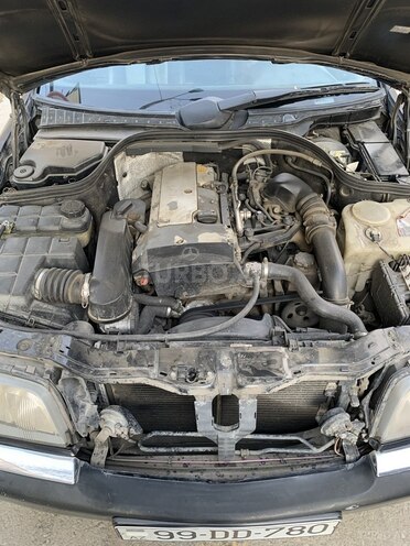 Mercedes C 200 2000, 523,953 km - 2.0 л - Bakı