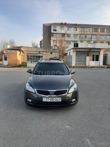 Kia Ceed 2010, 217,000 km - 1.6 l - Sumqayıt