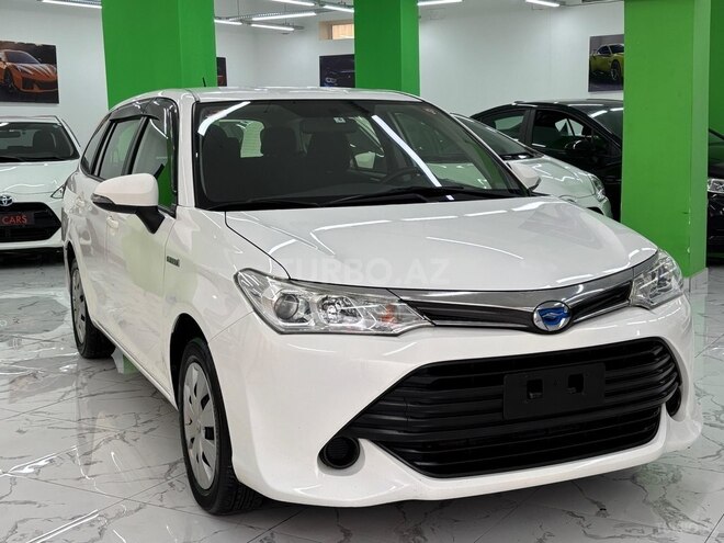 Toyota Corolla Fielder-8