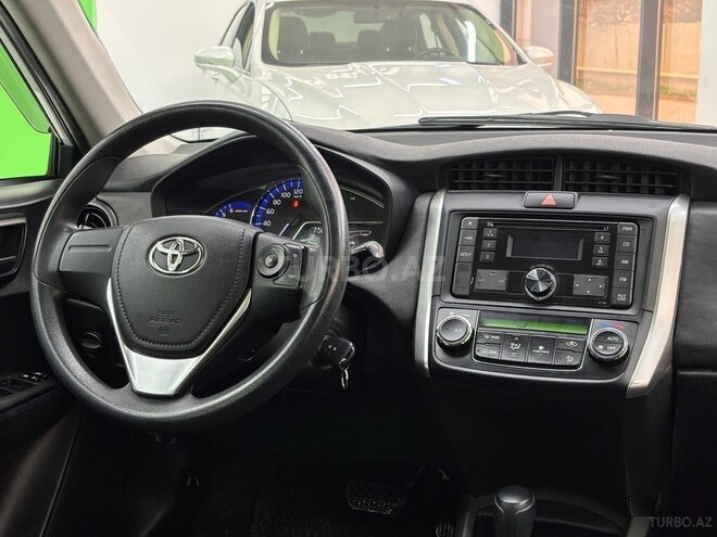 Toyota Corolla Fielder-13