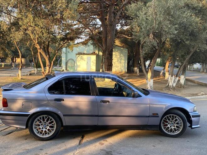 BMW 318 1994, 250,000 km - 1.8 l - Sumqayıt