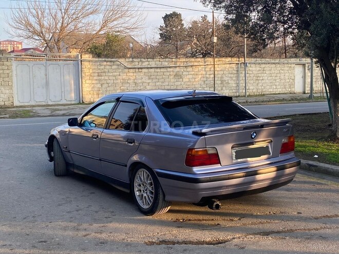 BMW 318 1994, 250,000 km - 1.8 l - Sumqayıt