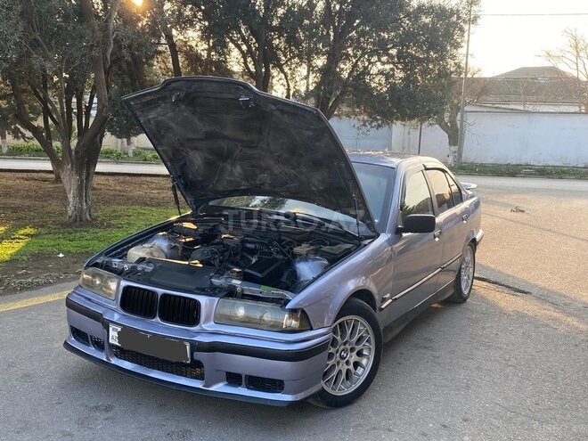 BMW 318 1994, 250,000 km - 1.8 l - Sumqayıt