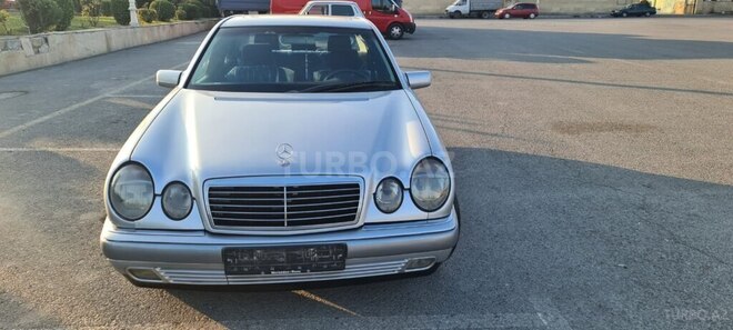 Mercedes E 240 1999, 392,000 km - 2.4 l - Bərdə