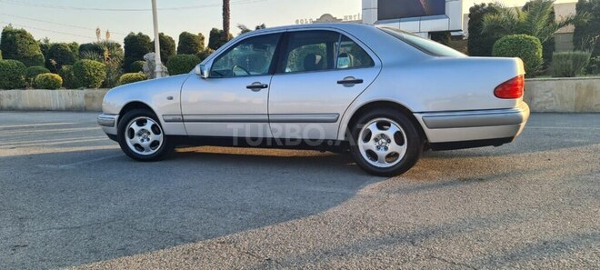 Mercedes E 240 1999, 392,000 km - 2.4 l - Bərdə