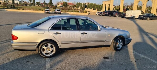 Mercedes E 240 1999, 392,000 km - 2.4 l - Bərdə
