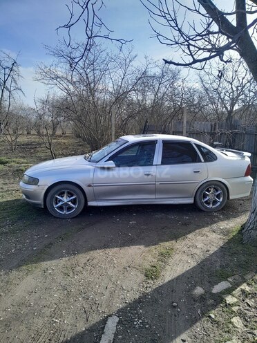 Opel Vectra 1996, 350,000 km - 1.6 l - Xaçmaz