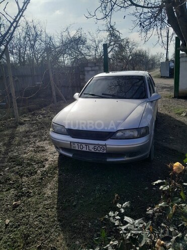 Opel Vectra 1996, 350,000 km - 1.6 l - Xaçmaz