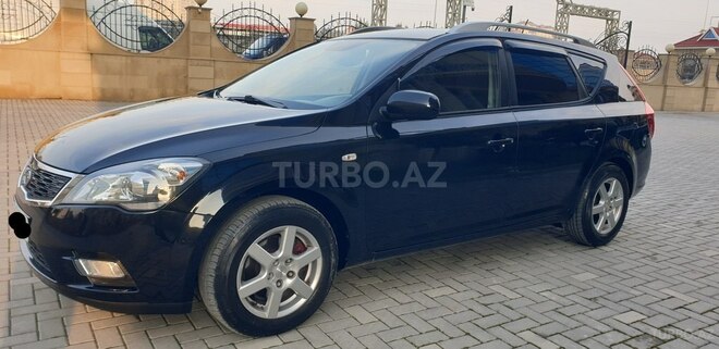 Kia Ceed 2010, 267,000 km - 1.4 l - Bakı