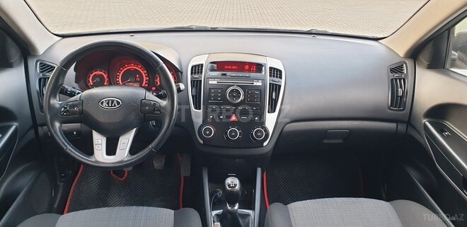 Kia Ceed 2010, 267,000 km - 1.4 l - Bakı
