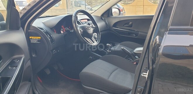 Kia Ceed 2010, 267,000 km - 1.4 l - Bakı