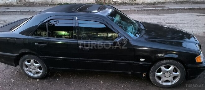 Mercedes C 230 1997, 309,404 km - 2.3 л - Quba