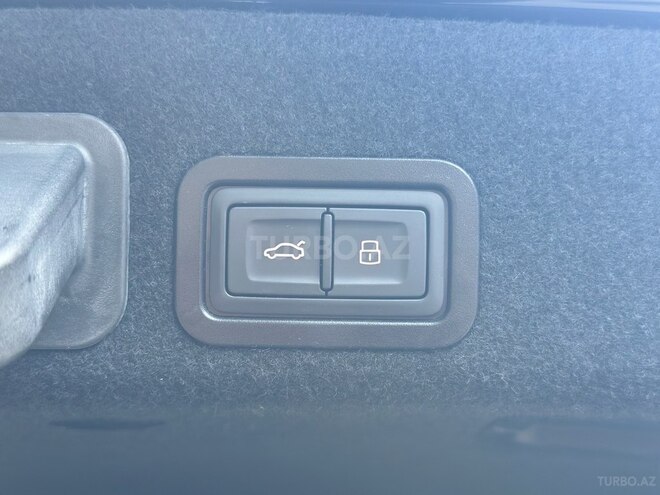 Audi A6-9