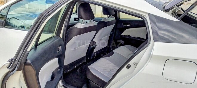 Toyota Prius 2019, 110,000 km - 1.8 л - Bakı