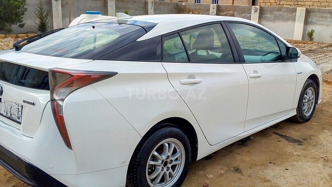Toyota Prius 2019, 110,000 km - 1.8 л - Bakı