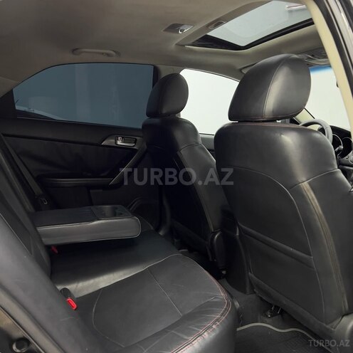 Kia Cerato-11