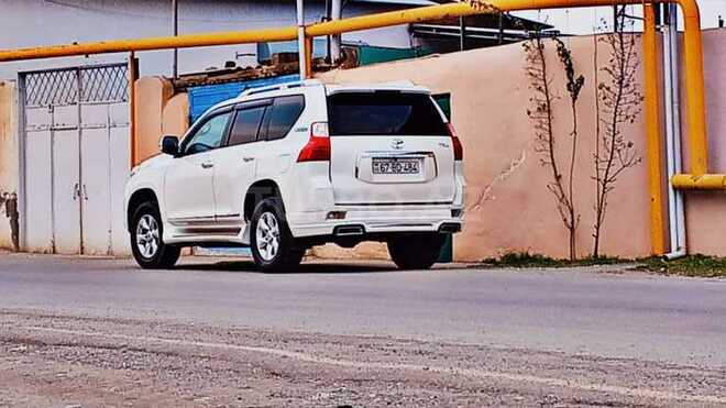 Toyota Land Cruiser Prado 2011, 174,645 km - 2.7 l - Naxçıvan