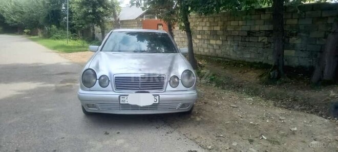 Mercedes E 290 1998, 254,786 km - 2.9 l - Masallı