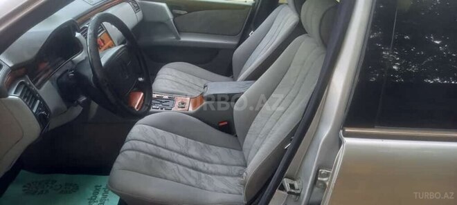 Mercedes E 290 1998, 254,786 km - 2.9 l - Masallı