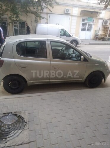 Toyota Vitz 2001, 275,000 km - 1.0 l - Bakı