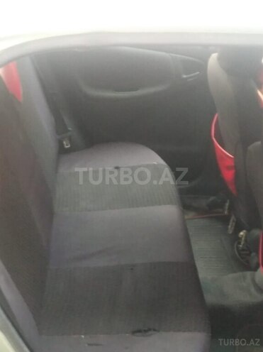 Toyota Vitz 2001, 275,000 km - 1.0 l - Bakı