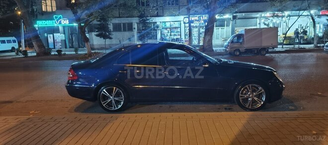 Mercedes E 270 2003, 280,000 km - 2.7 л - Goranboy