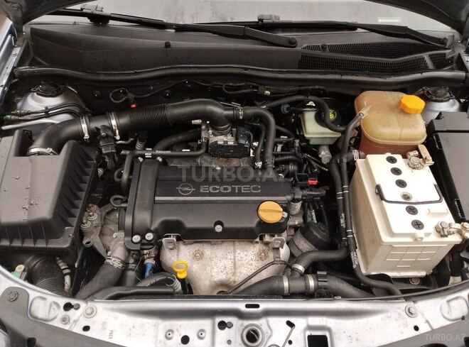 Opel Astra 2006, 242,000 km - 1.4 l - Bakı