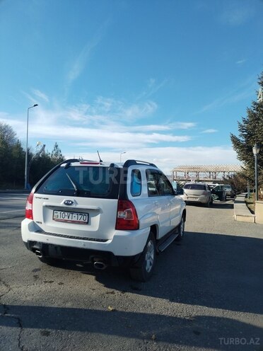 Kia Sportage 2008, 250,000 km - 2.0 л - Qusar