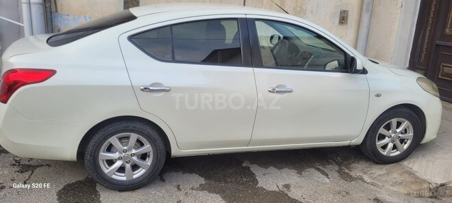 Nissan Sunny 2012, 240,000 km - 1.5 l - Bakı