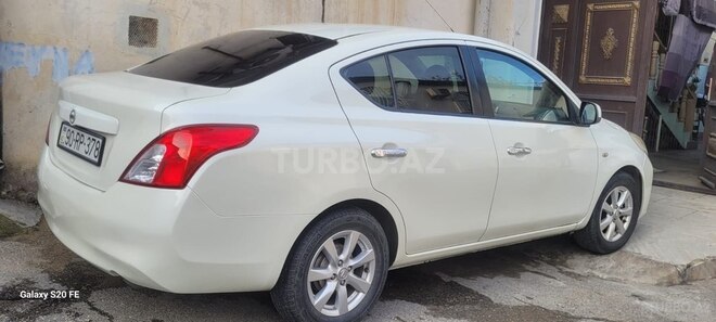 Nissan Sunny 2012, 240,000 km - 1.5 l - Bakı