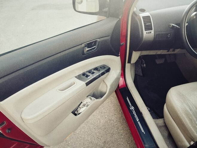 Toyota Prius 2008, 328,000 km - 1.5 l - Salyan
