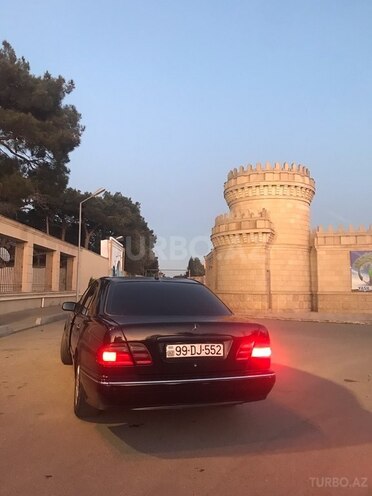 Mercedes E 220 d 2001, 530,000 km - 2.2 л - Bakı