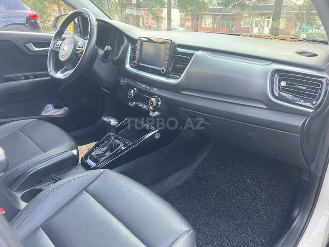 Kia Stonic 2017, 221,000 km - 1.6 l - Bakı
