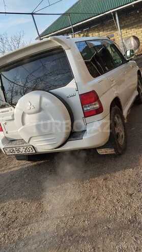 Mitsubishi Pajero io 2001, 188,589 km - 2.0 l - Oğuz