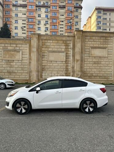 Kia Rio 2015, 174,000 km - 1.6 l - Bakı