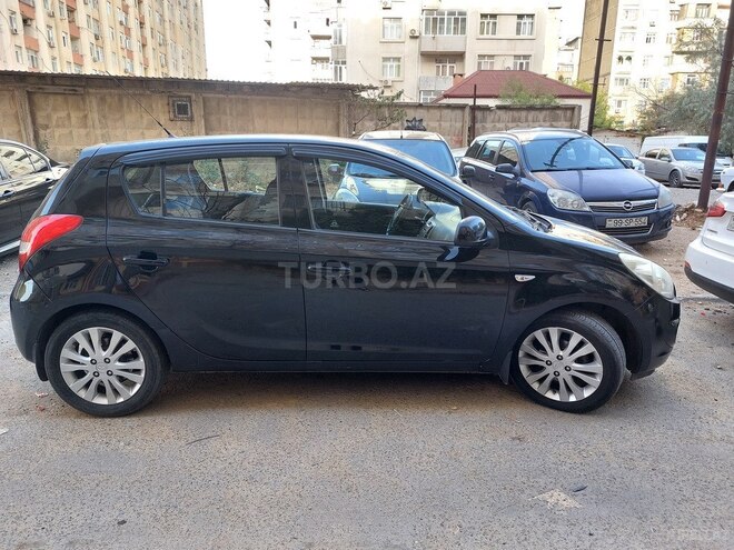 Hyundai i20 2009, 240,000 km - 1.6 л - Bakı