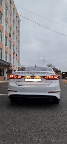 Hyundai Avante 2016, 188,000 km - 1.6 l - Bakı