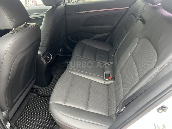 Hyundai Avante 2016, 188,000 km - 1.6 l - Bakı