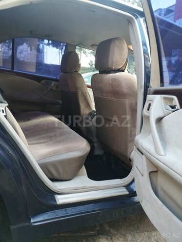 Mercedes E 220 d 4MATIC 2000, 295,256 km - 2.2 л - Bakı