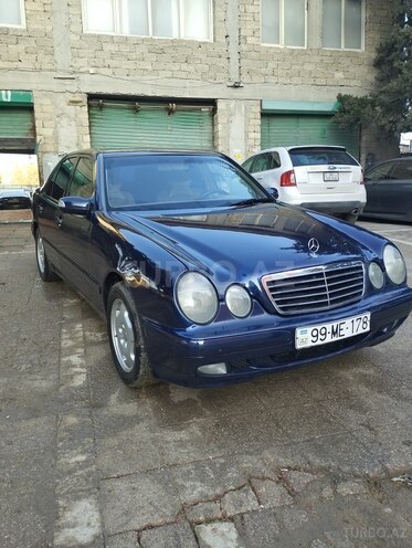 Mercedes E 220 d 4MATIC 2000, 295,256 km - 2.2 л - Bakı