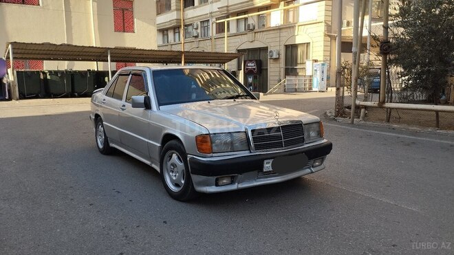 Mercedes 190 1992, 267,000 km - 2.3 l - Bakı