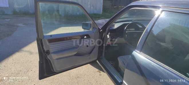 Mercedes E 230 1990, 456,900 km - 2.3 l - Qazax