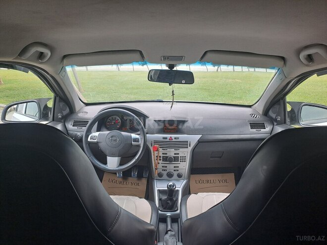 Opel Astra 2010, 205,500 km - 1.4 l - Bakı
