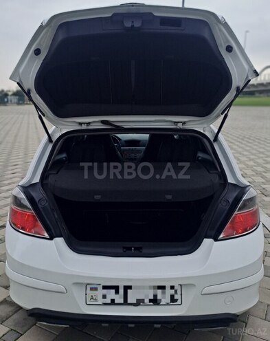 Opel Astra 2010, 205,500 km - 1.4 l - Bakı