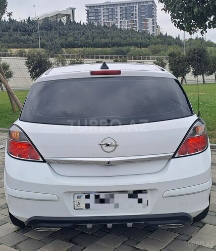 Opel Astra 2010, 205,500 km - 1.4 l - Bakı