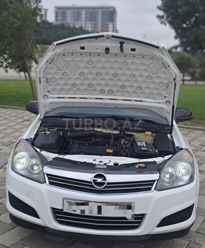 Opel Astra 2010, 205,500 km - 1.4 l - Bakı